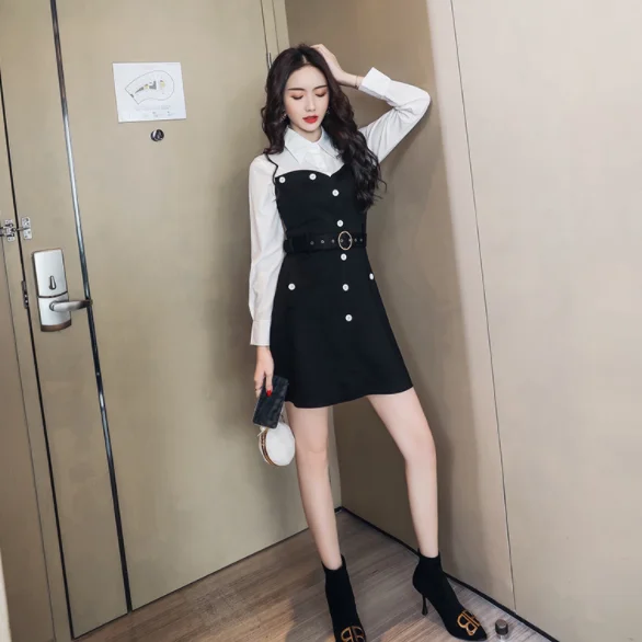 Весенне-осеннее женское офисное черное платье с белым воротником и длинным