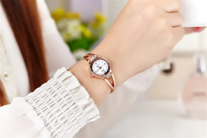 hot sale luxury simple small round dial 3 colour ladies womens watches 2018 top brand casual quartz watch relogio feminino clock free global shipping