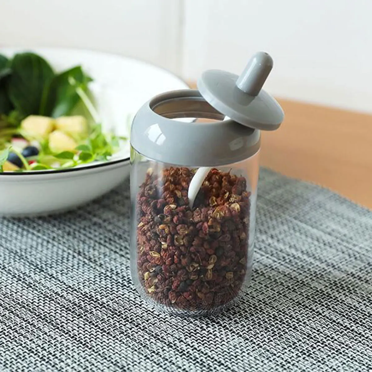 

1 PCS Seasoning Jar Container Seasoning Bottle Kitchen Camping Seasoning Container with Lid Condiment Pot Seasoning Bottle