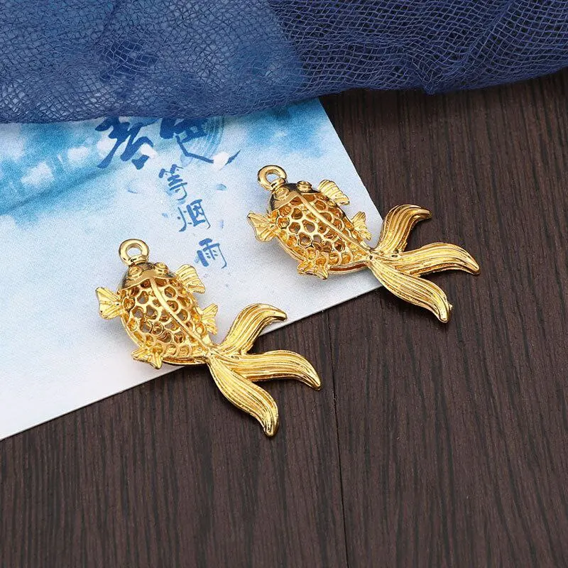 2019 Новинка 10 шт гальванизированные изделия из сплава золотой рыбки с кулонами diy