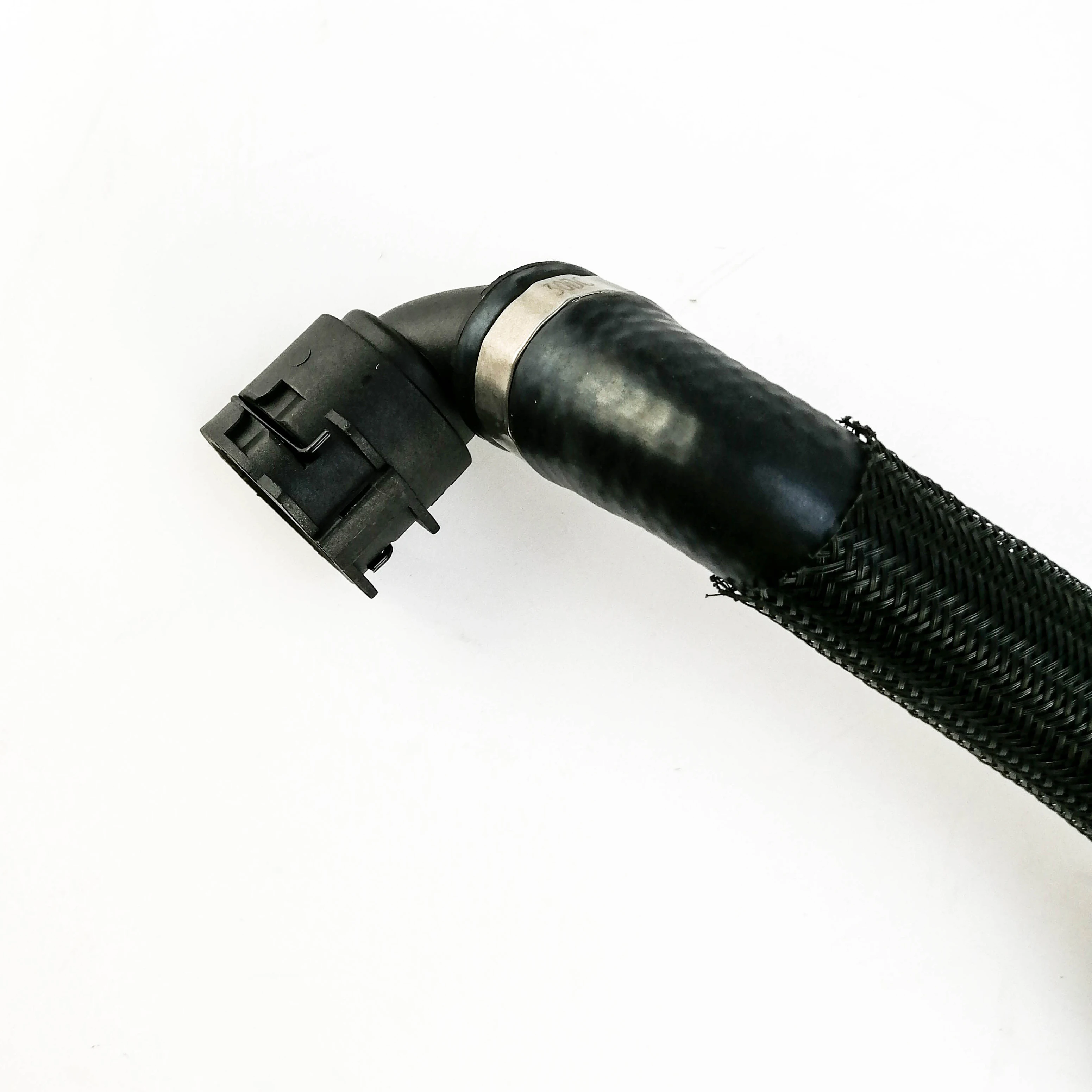 

A2135017400 Radiator Water Pipe 2135017400 For Mercedes Benz AMG/E/GLC Filler Water Hose Free Shipping