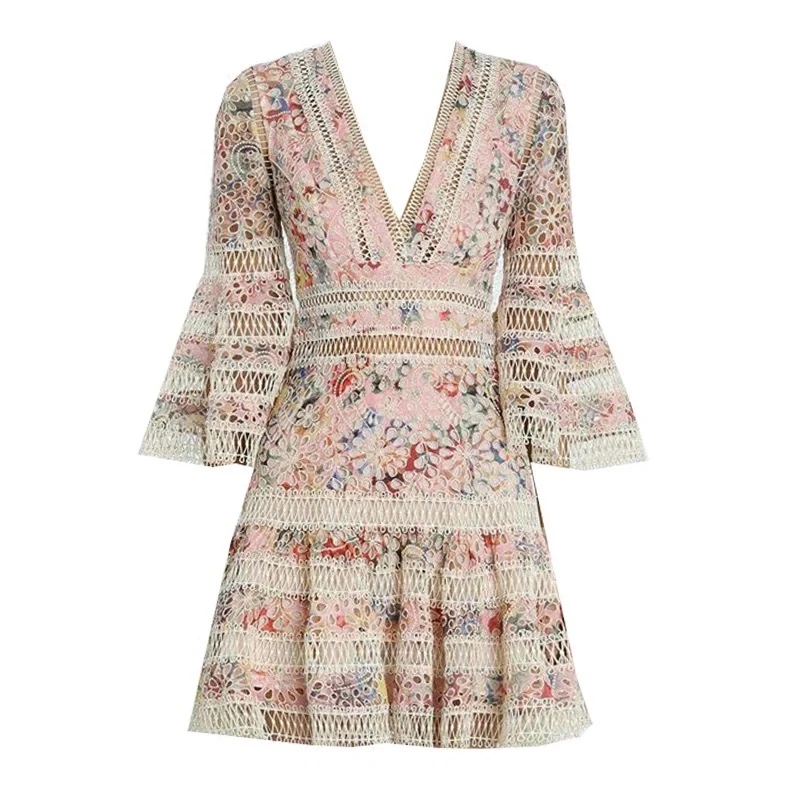Floral TWOTWINSTYLE повседневное Короткое женское платье с v-образным вырезом и расклешенными рукавами с высокой талией, выдалбливают Мини платья Женская мода весна Новинка - Цвет: Floral