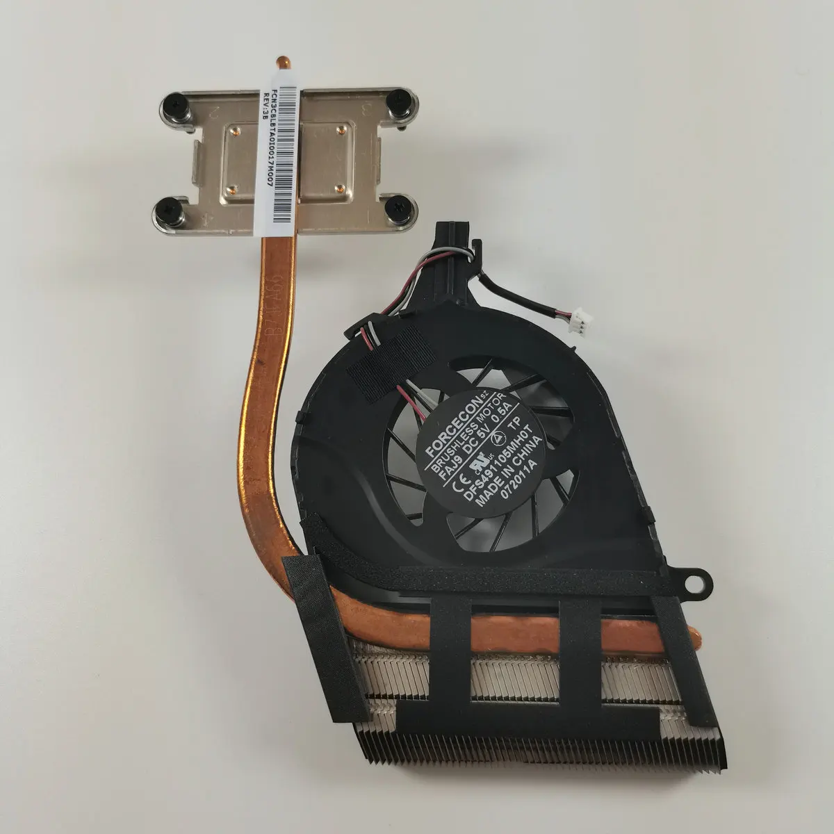 Новый оригинальный вентилятор охлаждения процессора ноутбука Toshiba L755 L755D Intel