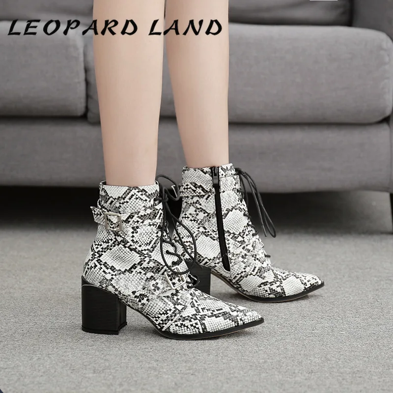 Леопардовые LAND 2020 пикантные остроносые кожаные новые туфли большого размера на