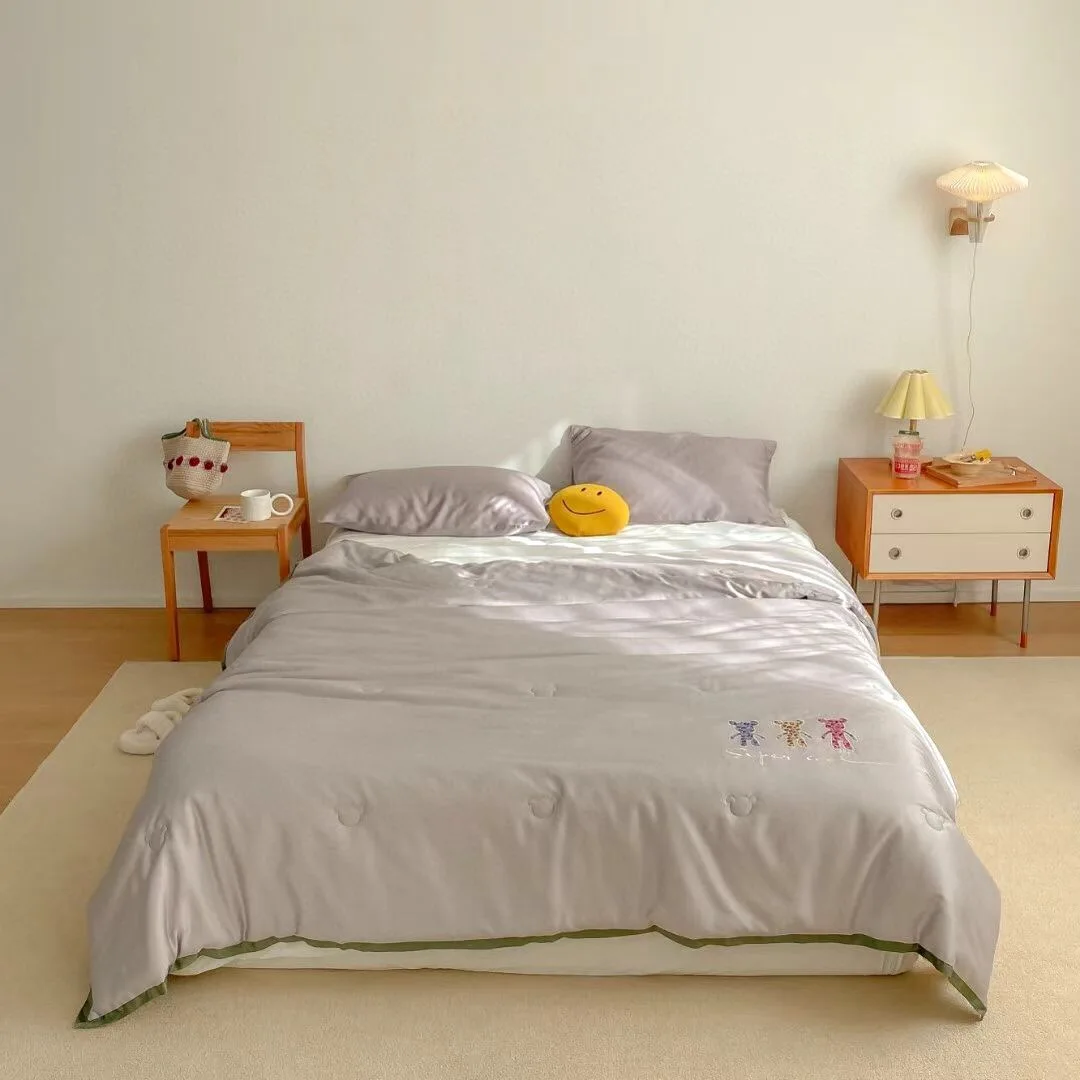 

Cartoon Bear Silk 100% Cotton Air-Conditioning Summer Cool Single Double Quilt Sofa Office Travel Blanket