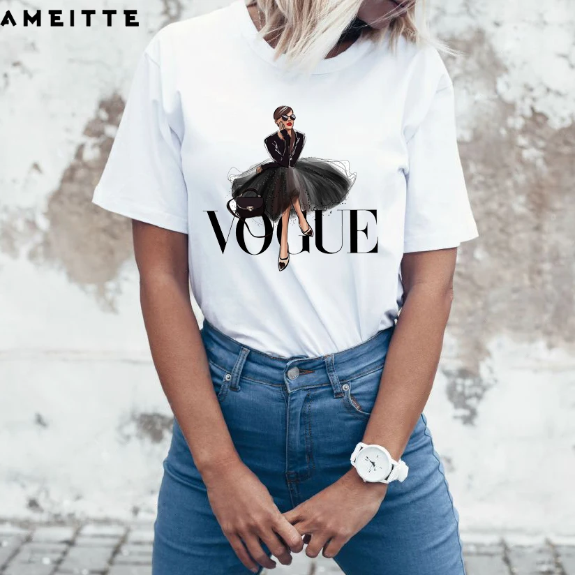 Хорошая одежда красивая форма уверенности счастье или вежливость Женская