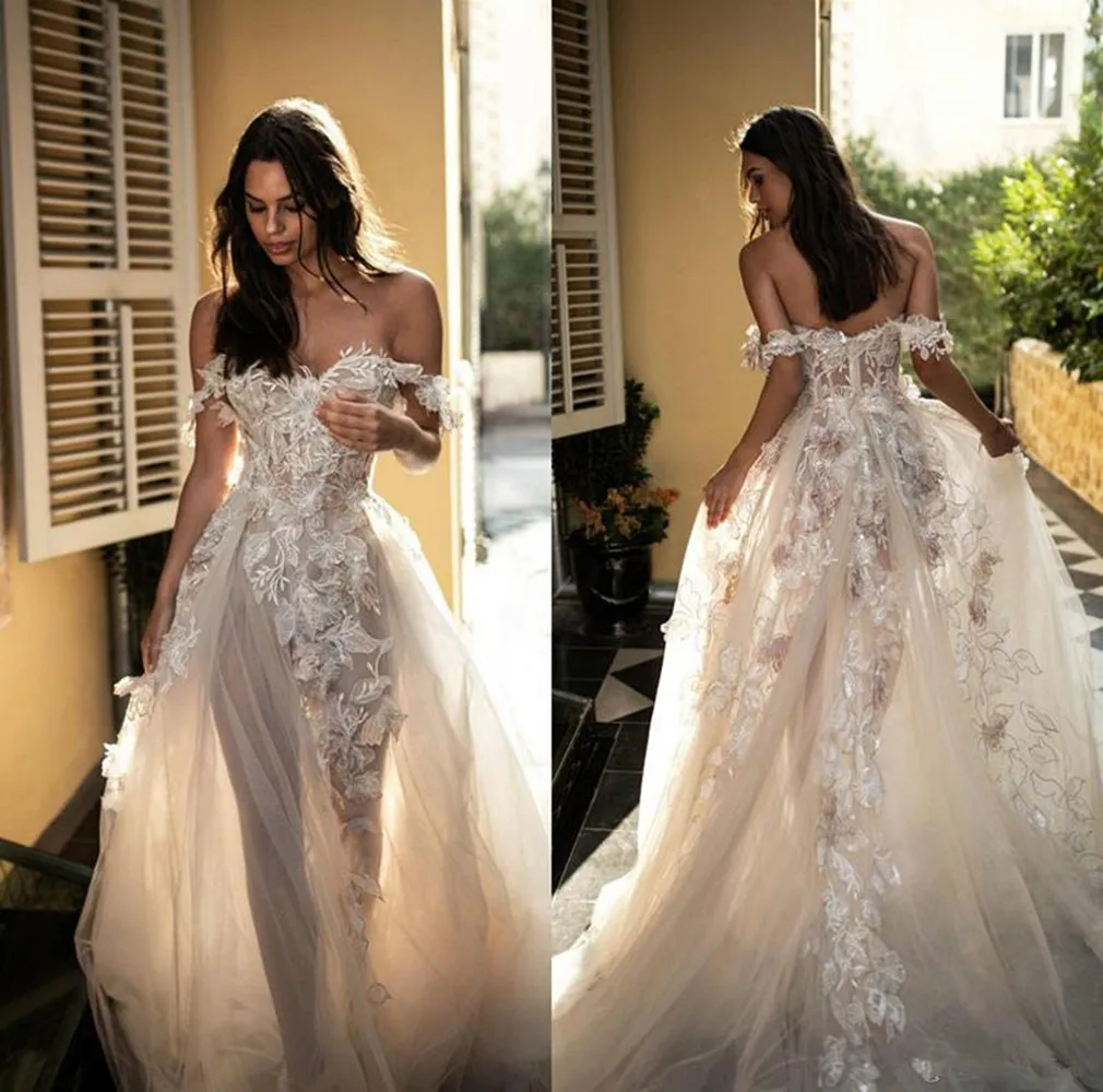 

Bohemian Beach Wedding Dresses Off The Shoulder Lace 3D Floral Applique Boho Bridal Dress Custom Made A Line Cheap Wedding Dress