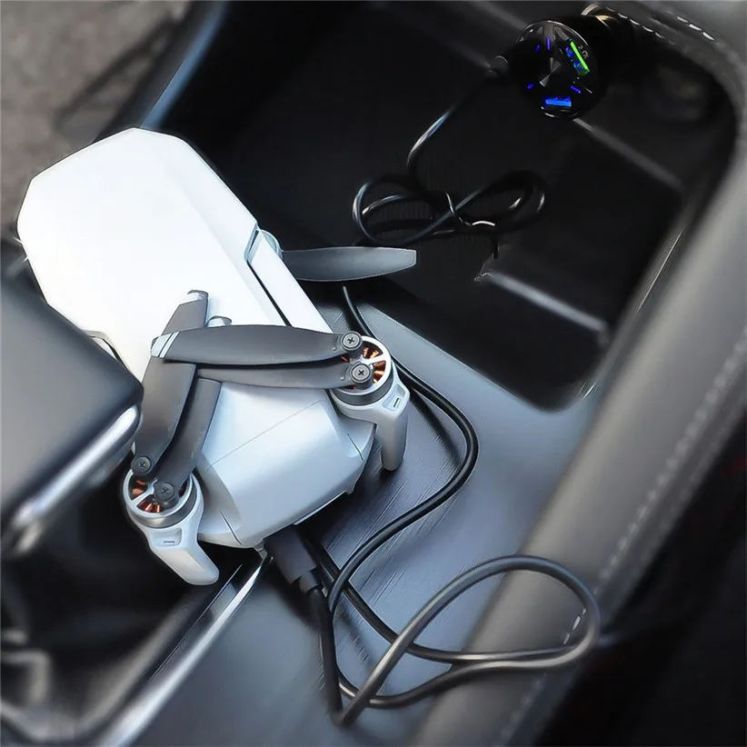 Универсальное автомобильное зарядное устройство 3A 3USB с адаптером для быстрой