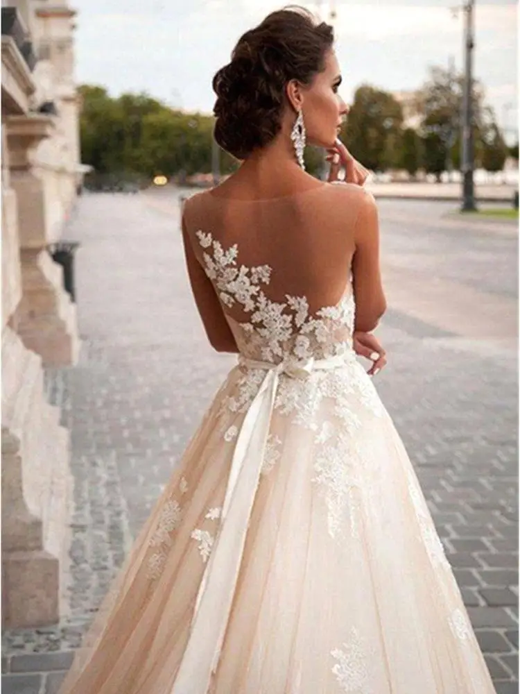 Простое свадебное платье с открытой спиной аппликация тюль кнопка иллюзия сзади