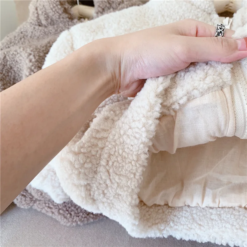 

Winter boys and girls fleece thick cute cartoon bear hooded coats 2020 children solid color warm woolen zipper jackets