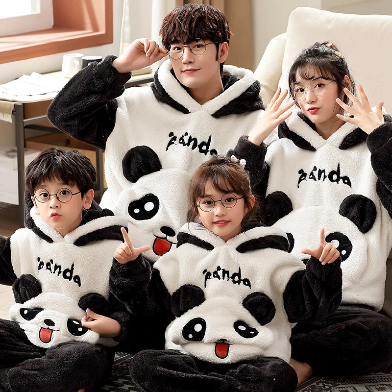 Pijamas Kawaii de felpa gruesa para padres e hijos, ropa de franela de manga larga con bonitos dibujos animados para el hogar y la familia, Invierno-1
