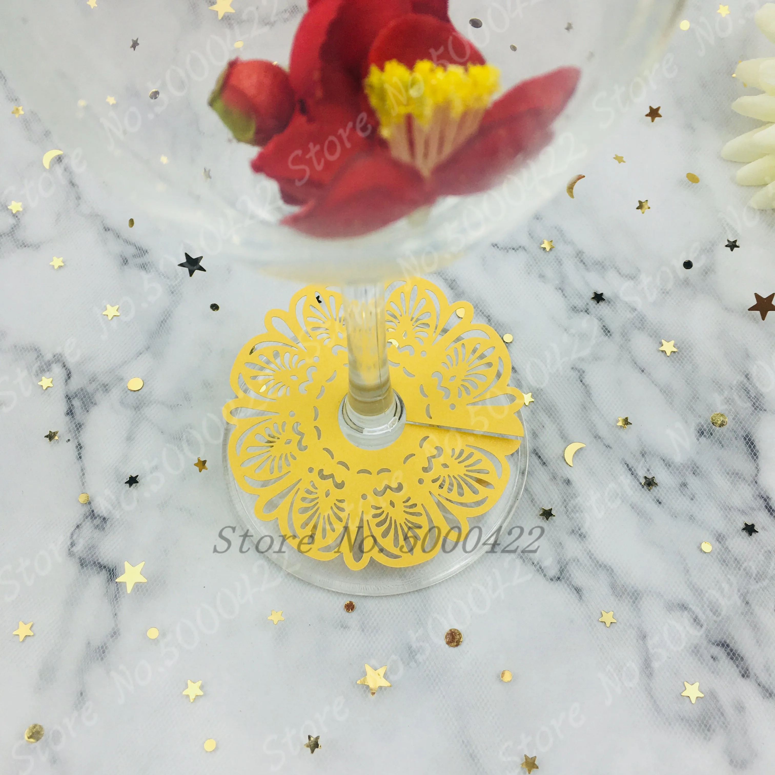 50 шт. вина имя карты Лазерная резка настольный знак стекло чашки ноги свадьба