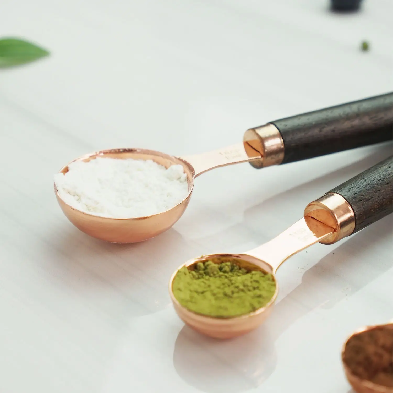 

Rose Gold Stainless Steel Measuring Spoon Measuring Spoon Scale Measuring Cup 4 Piece Set Log Handle Copper Plated Baking Tools