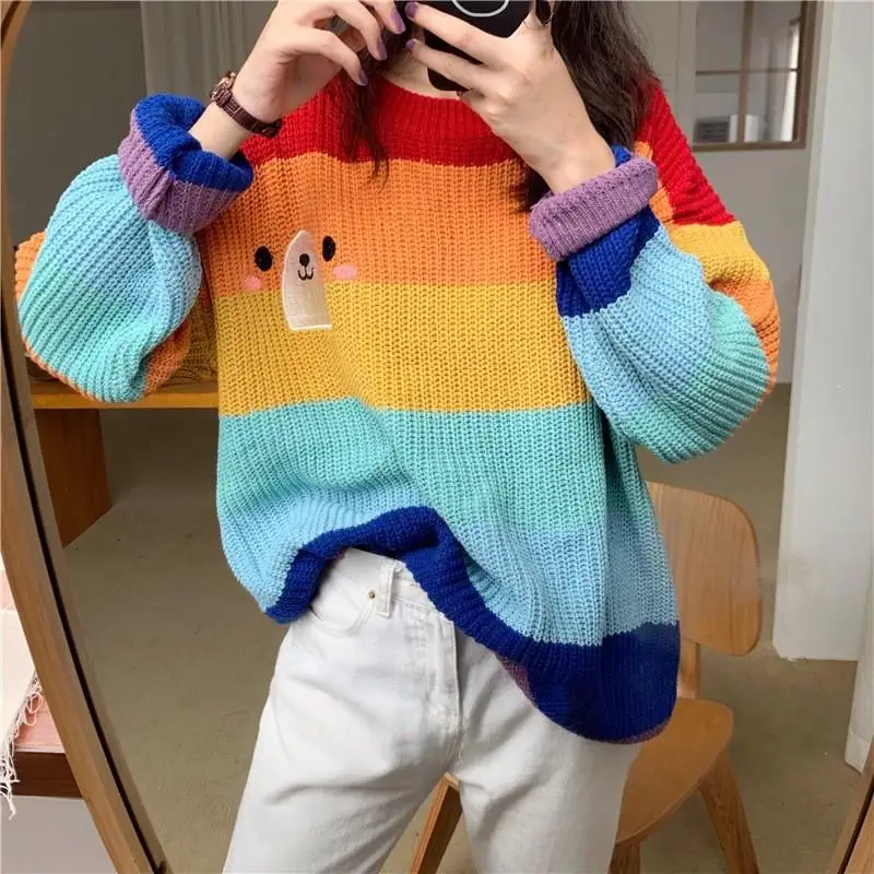 Женский свитер с вышивкой милого медведя милый зимний в радужную полоску длинным