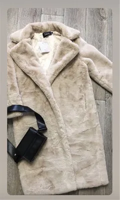 Beige Новые зимние размера плюс высокое качество обувь на платформе из искусственного кроличьего меха; пальто Для женщин Роскошные длинная куртка C мехом свободные лацкан пальто толстый теплый плюш пальто - Цвет: Beige