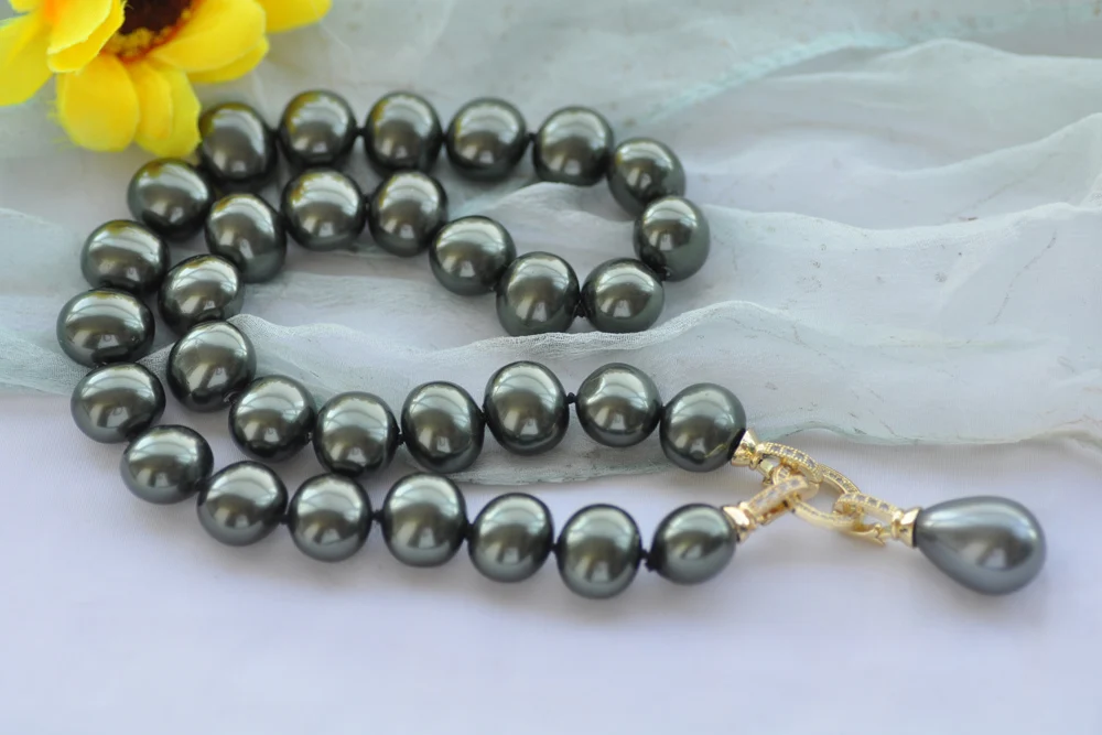 

Z10192 18" Egg Tahitian-Black South Sea Shell Pearl Necklace Pendant