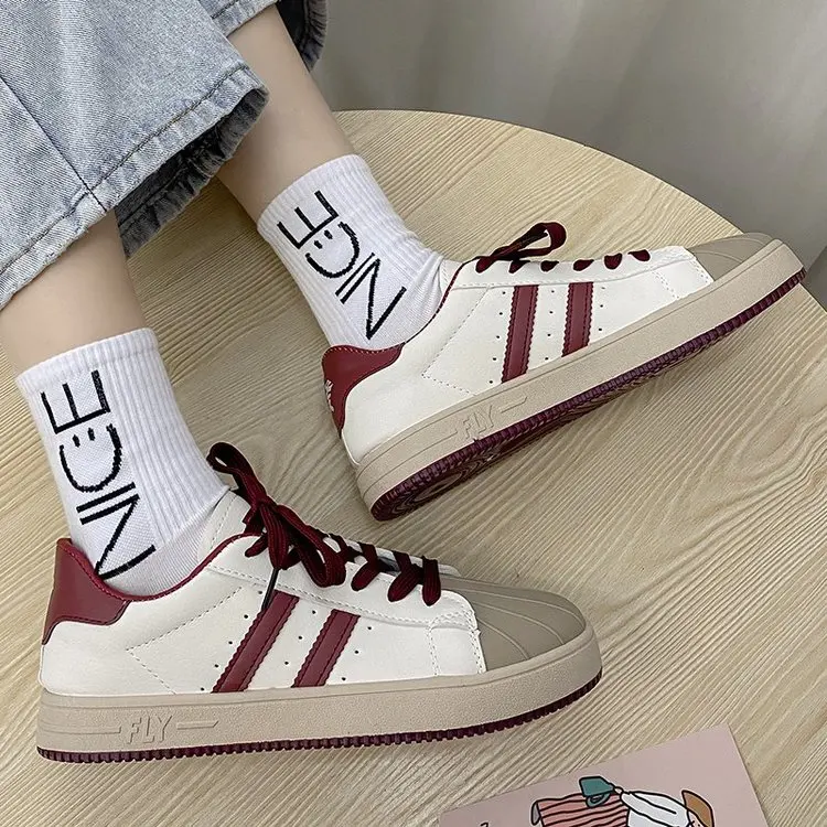 

New autumn women's casual shoes 2021 ultralight walking shoes all matching thick soled shoes single shoes