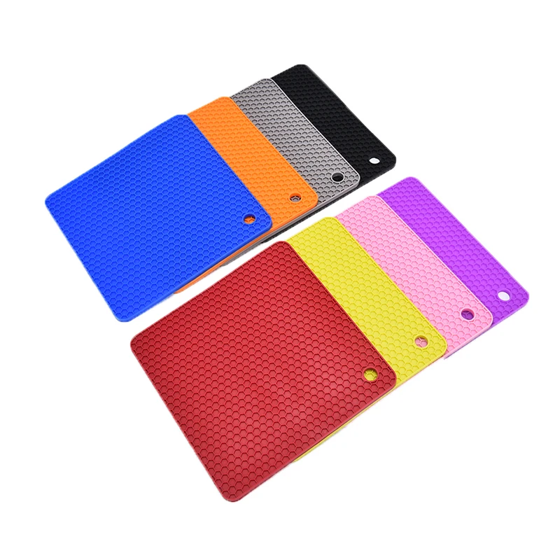

Pot Holders And Silicone Trivet Mats Non-slip Resistant Silicone Insulation Pad Heat Resistant Hot Pads 18*18cm