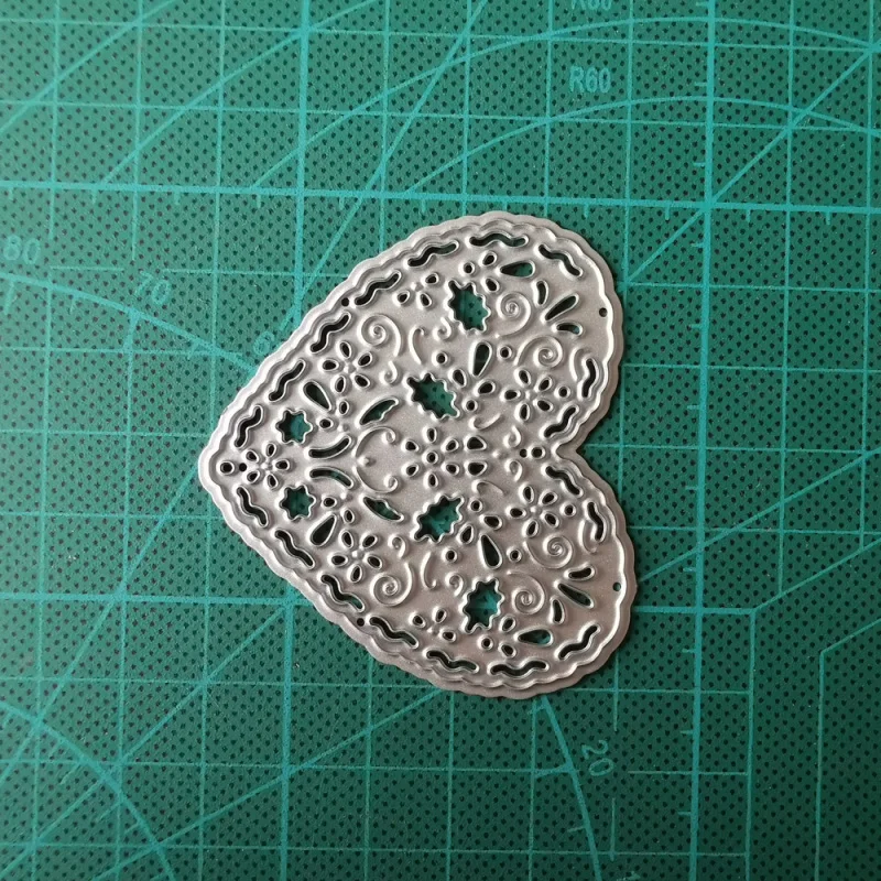 65x60 мм 1 шт. кружевной полый каркас в форме сердца Металлические Стальные режущие