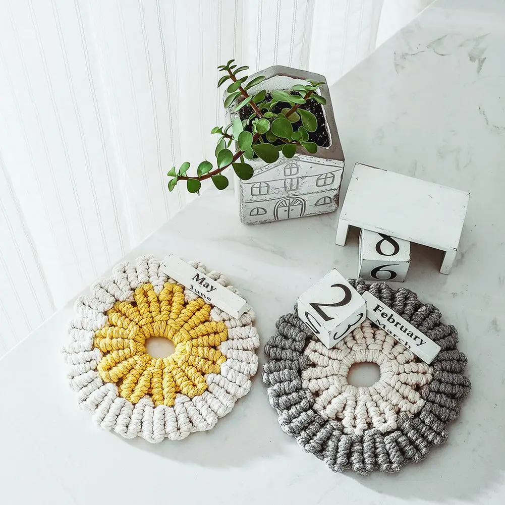 

Northern Style Handmade Cotton Braided Coaster Table Placemat