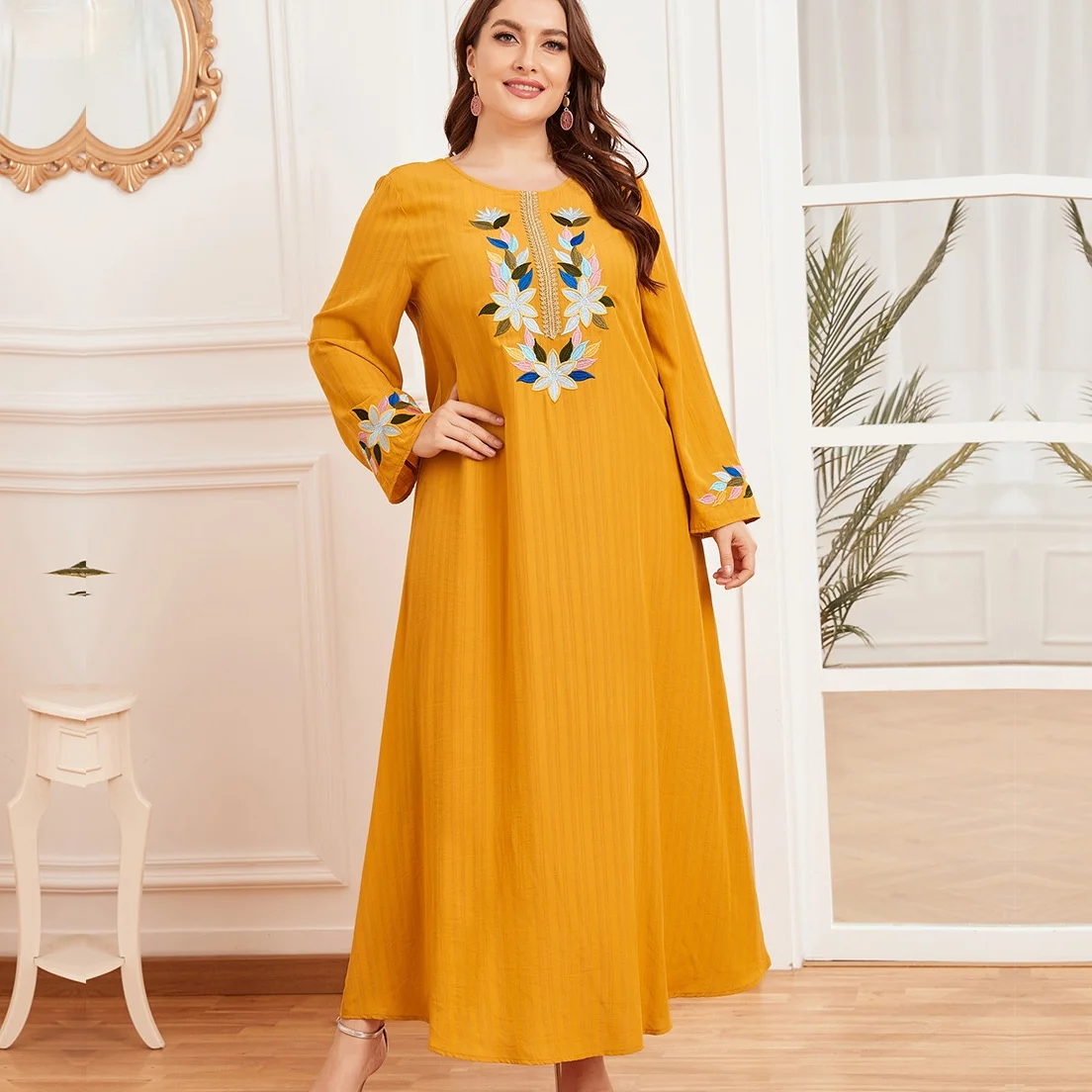 

Large Size Dress with Embroidered Long Sleeves and Pleats Ethnic Yellow Print Urban Leisure Muslim Dress with Round Neck
