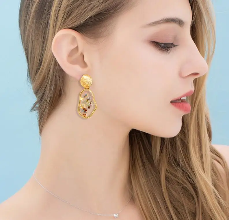 

New European Fashion Acrylic Rhinestone Irregular Geometric Shell Elegent Drop Earrings For Women Birthday Party Jewelry