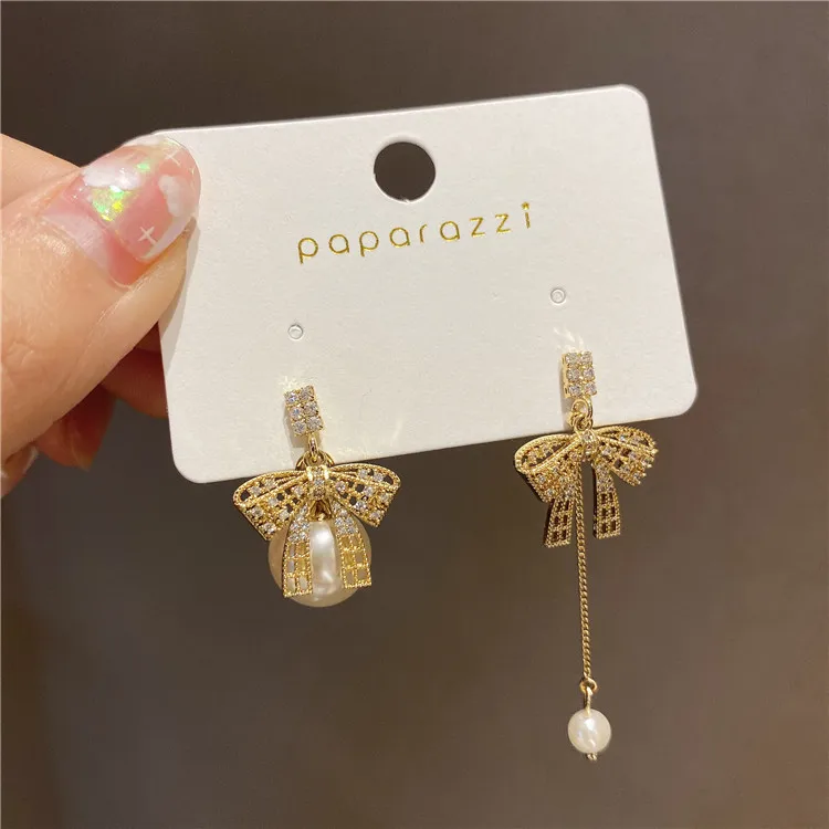 

925 Silver Needle Korean Fashion New Asymmetric Pearl Diamond Bow Earrings Long