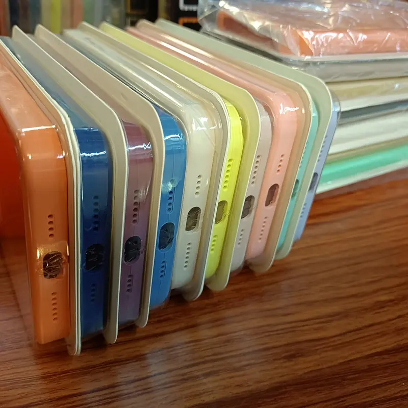 Kup 20 Sztuk/partia Krzemu Skrzynka Dla Iphone 14 13 11 12 Pro Max 6 6s 7 8 Plus IX XS XR XS MAX SE Telefon Pokrywy Skrzynka Z Opakowaniem
