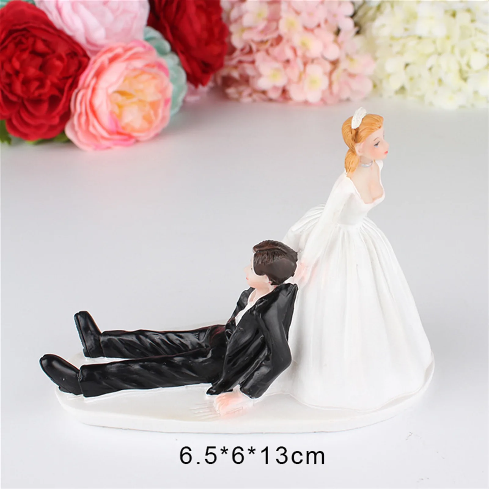 

Fashion Bridegroom Bride Wedding Small Statue Micro Crafts Ornament Miniatures DIY Home Garden Wedding Party Cake Decor,1Piece