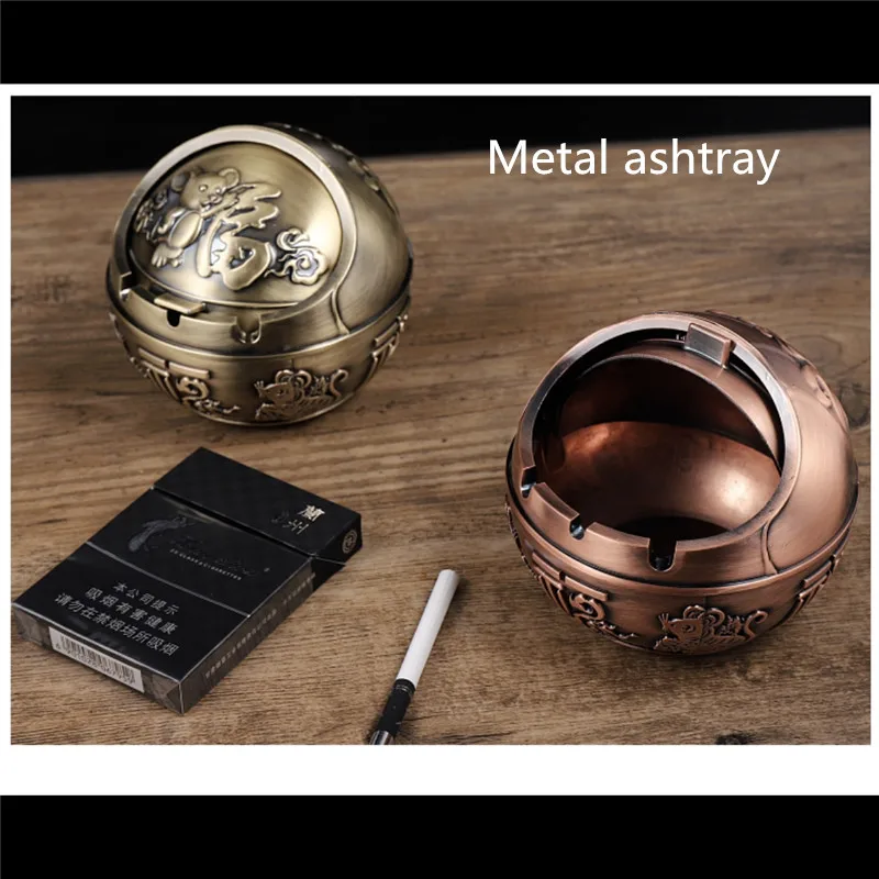 

New metal European style round ashtray with lid creative personality luxury high-end retro car household ash-proof ashtray