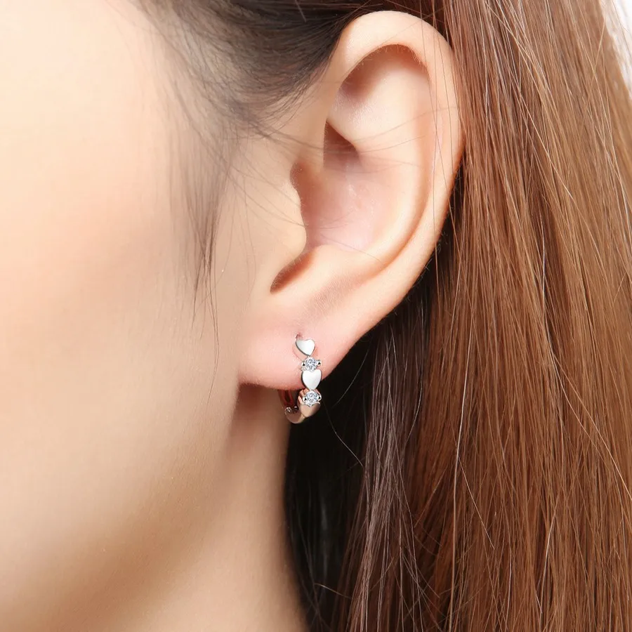 

925 Sterling Silver Crystal Small Heart Charm Piercing Stud Earring For Women Jewelry Pendientes Accessories eh1343