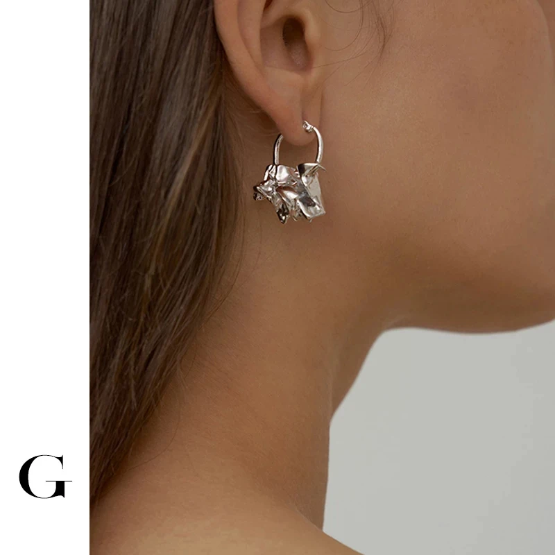 

GHIDBK Minimalist Folded Foil-like Irregular Lock Charms Hoop Earrings Statement Unique Design Women Earring Chunky Ins Hoops