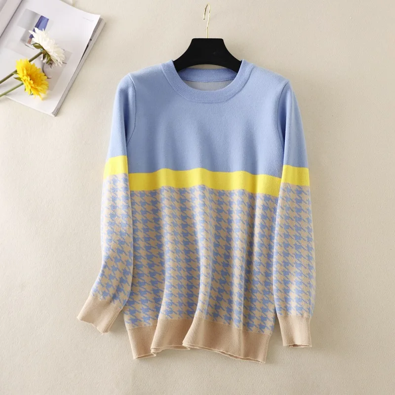 

Женский осенне-зимний трикотажный свитер с круглым вырезом