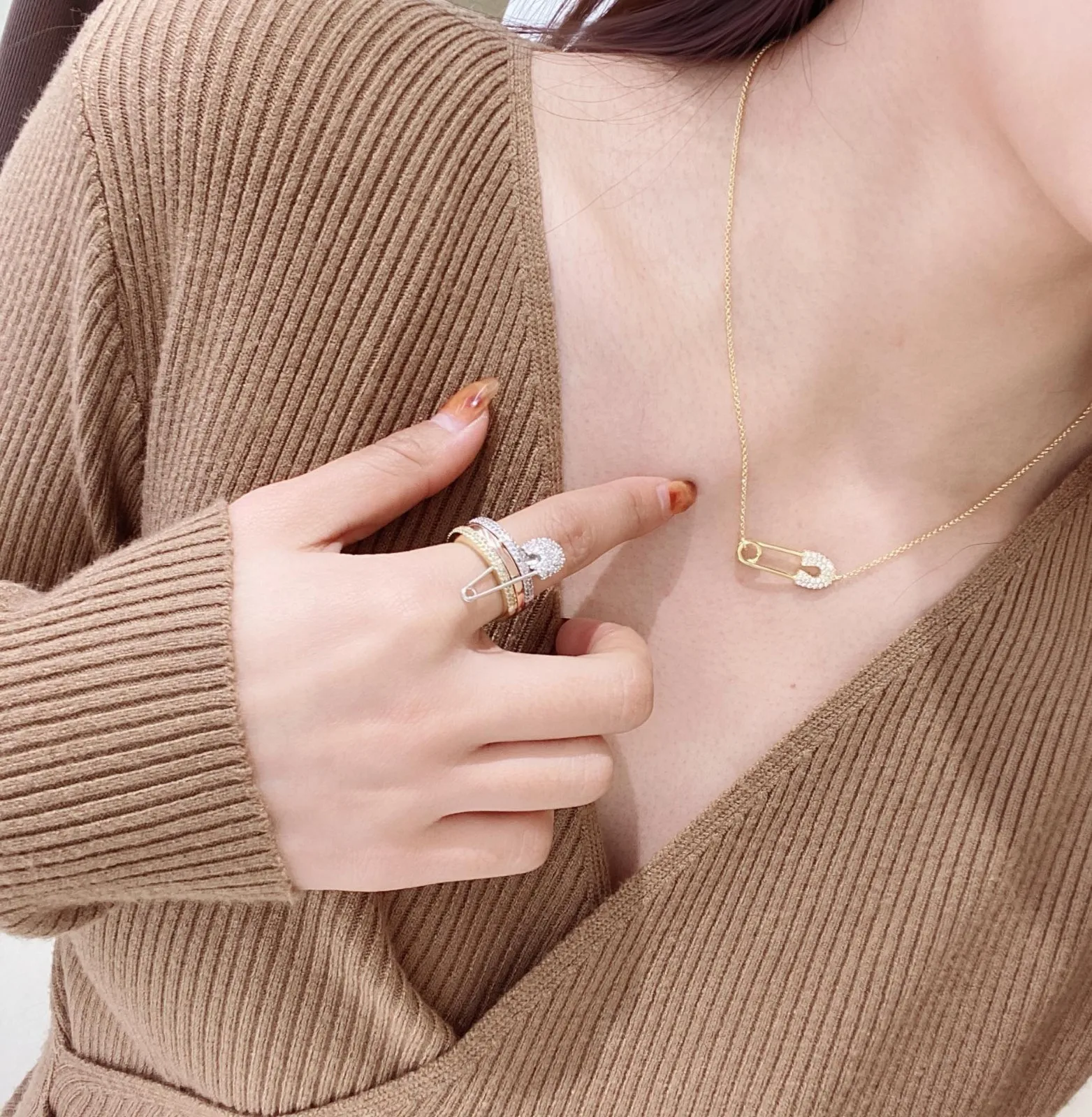 

Simple Design Broochh Pin Ring 3 In 1 Fashion Jewelry Bridal Zirconia Rings Accessory For Women Zk30