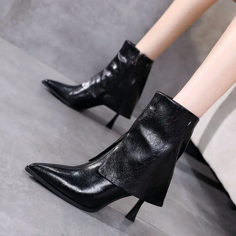 

Fried street pipe boots female white small ankle boots autumn and winter new soft leather pointed high heels with thin thin boot