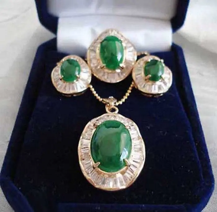 

Emerald Green Jade 18KGP Cubic Zirconia Pendant Necklace Earrings Ring Set
