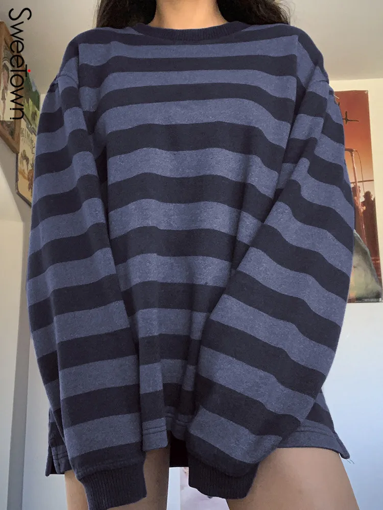 Свитшот женский оверсайз в полоску на осень/зиму