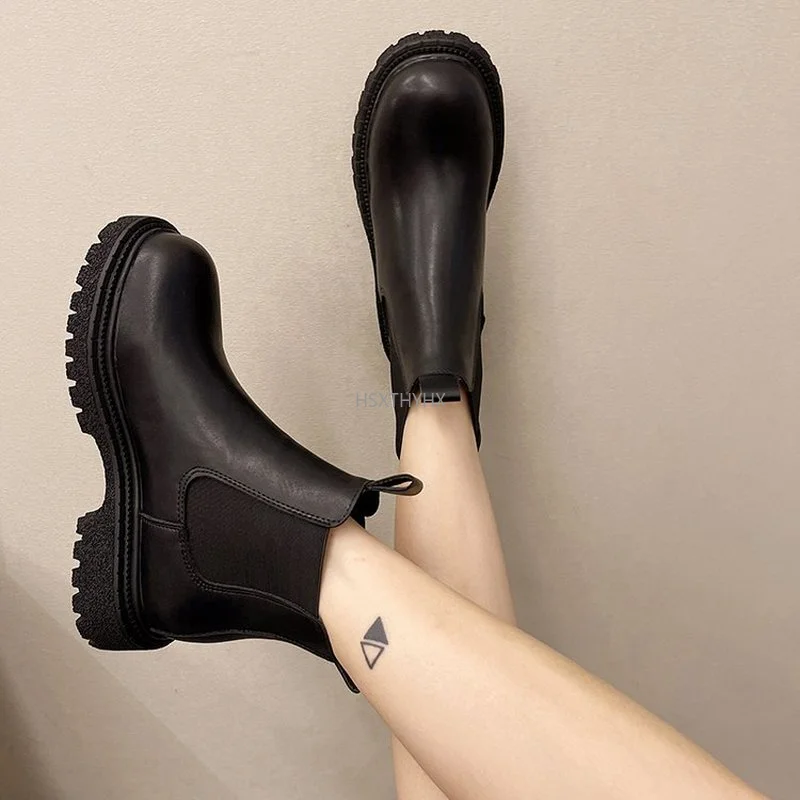

2022 Women Leather Autumn Boots for Women Platform Chelsea Boot Spring Cowhide Booties Fashion Female Thick Bottom Black Bootie