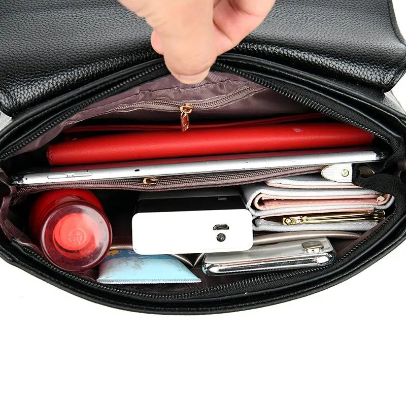 

Retro Clamshell PU Leather Women Shoulder Bags Tassel Decoration Elegant Handbag Female Trendy Solid Color Small Messenger Bag