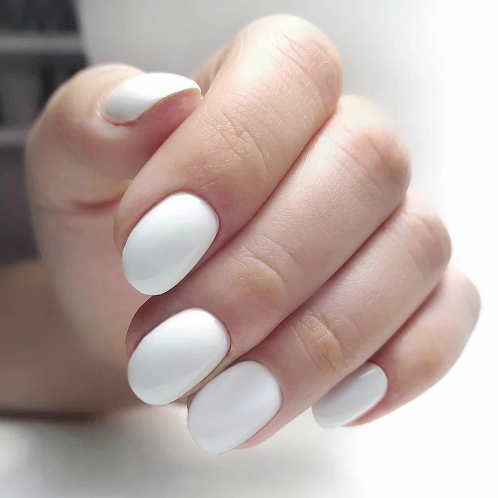 

24Pcs Shiny White Artificial False Nails For Design Oval Short Fake Nails DIY Press On Finger Tips Manicure Tool