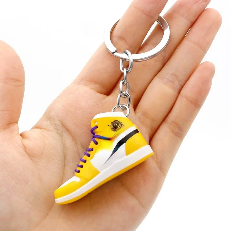 

Creative mini basketball shoes, three-dimensional model, key chain, sports shoes, souvenirs, key chain, car backpack, gift