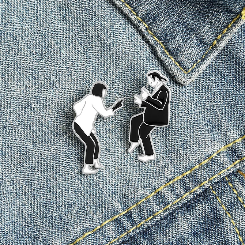 

Fashion Backpack Badge Figure Pins Pulp Fiction Anime Brooch Anti-Glare Dancing Villain Enamel Pins Black And White Punk Brooch