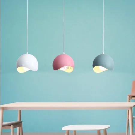 Маленькая люстра односторонний магазин деловая личность креативный ресторан