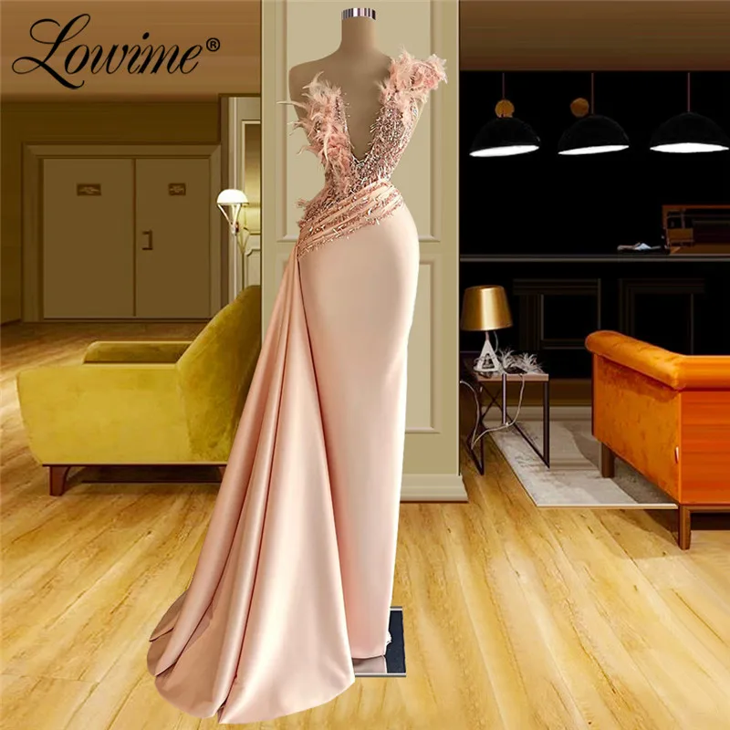 

Женское атласное вечернее платье Lowime, розовое длинное атласное платье с перьями, расшитое бисером, для выпускного вечера, 2021