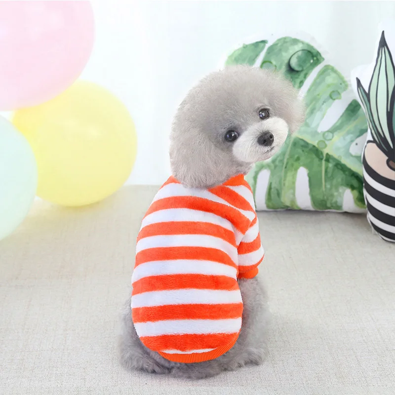 

Flannel Pet Clothing Autumn Winter Teddy Warm Hoodies Pomeranian Spitz Chiens Schnauzer Corgi Poodle Cute Sweater For Small Dogs