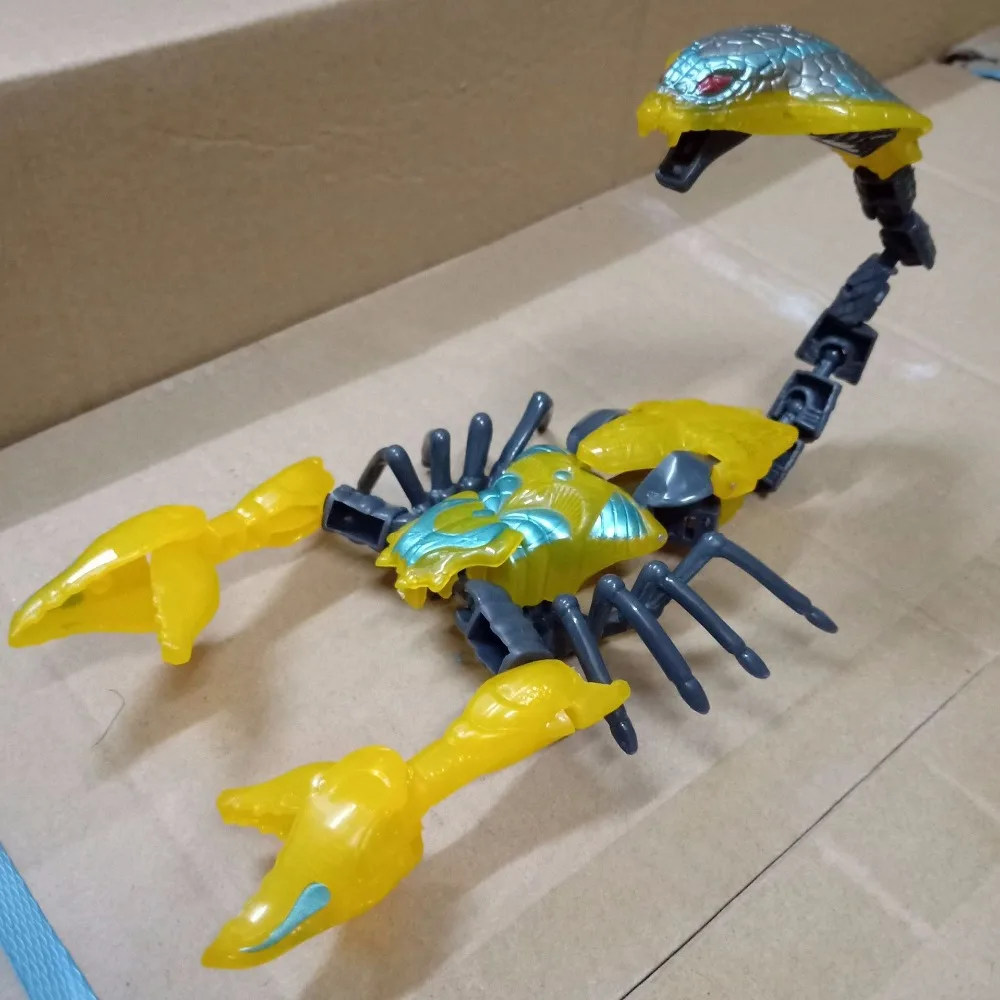 Игрушка трансформер в виде зверя из войн|Игровые фигурки и трансформеры| |