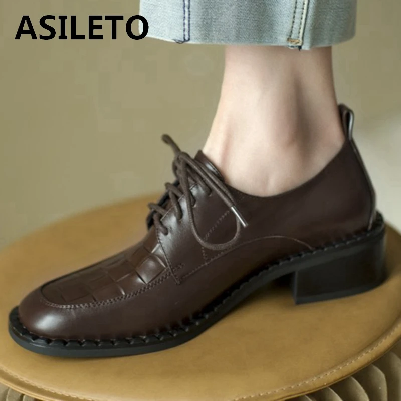 

ASILETO 2021 Genuine Leather Ladies Pumps Oxfords Lace Up Plaid Round Toe Square Cover Heels 4cm Size 34-40 Brown Black A4315
