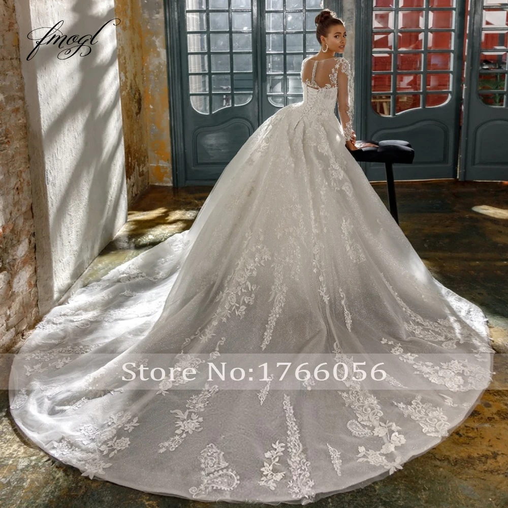 

Fmogl Elegant Long Sleeve Lace Ball Gown Wedding Dresses 2020 Luxury Appliques Beaded Button Chapel Train Vintage Bridal Gowns
