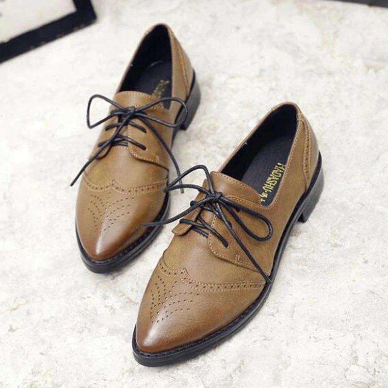 

2021 Pointed Toe Oxfords Shoes Women Autumn British Style Brogue Cut Out Creepers Derby Lady Shoes Women Flats Shoe