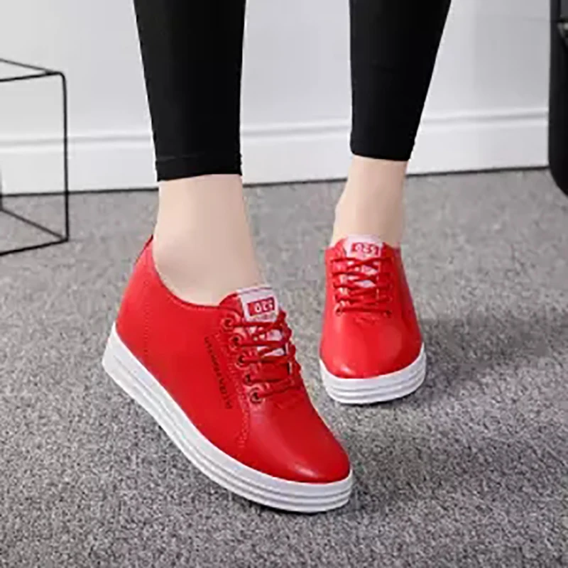 Повседневная обувь женские кроссовки коллекция 2019 года модные белые со стразами